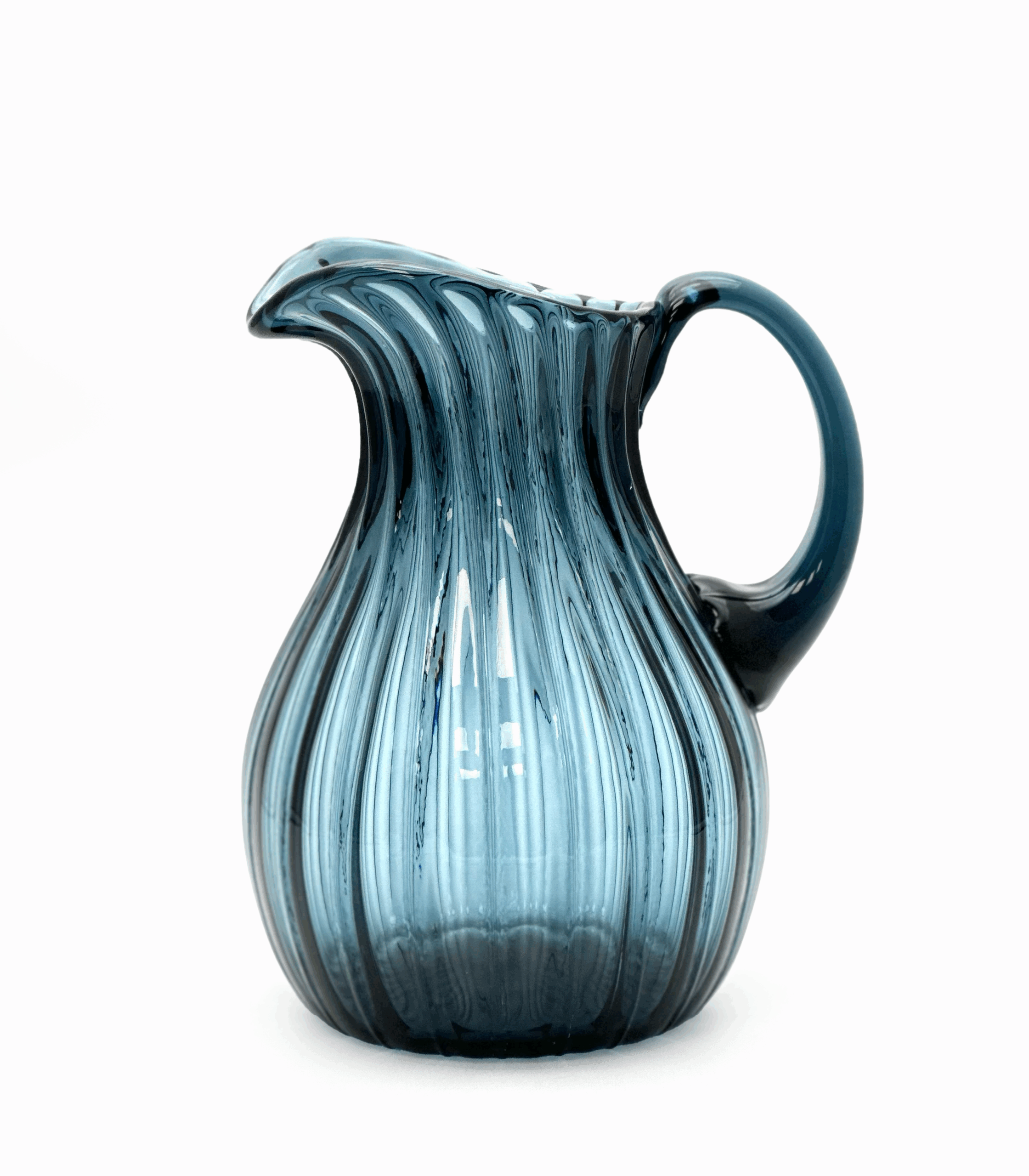 Skleněný džbán s optikou bambus kouřový Skleněný džbán s optikou bambus kouřový